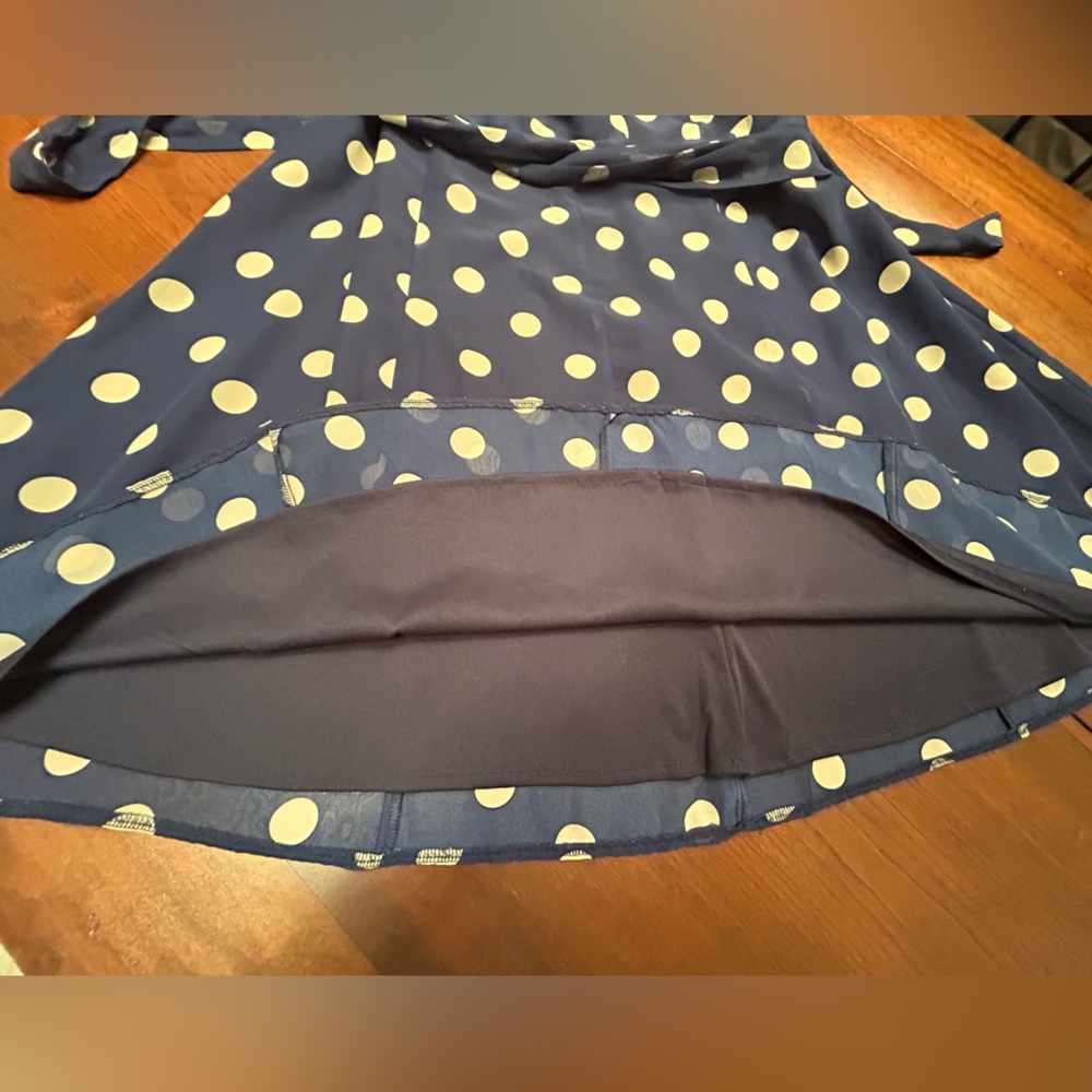 I Le New York Navy/Beige PolkaDot Sleeveless Dress-16W. Neckline cutouts. Belted - Picture 4 of 6